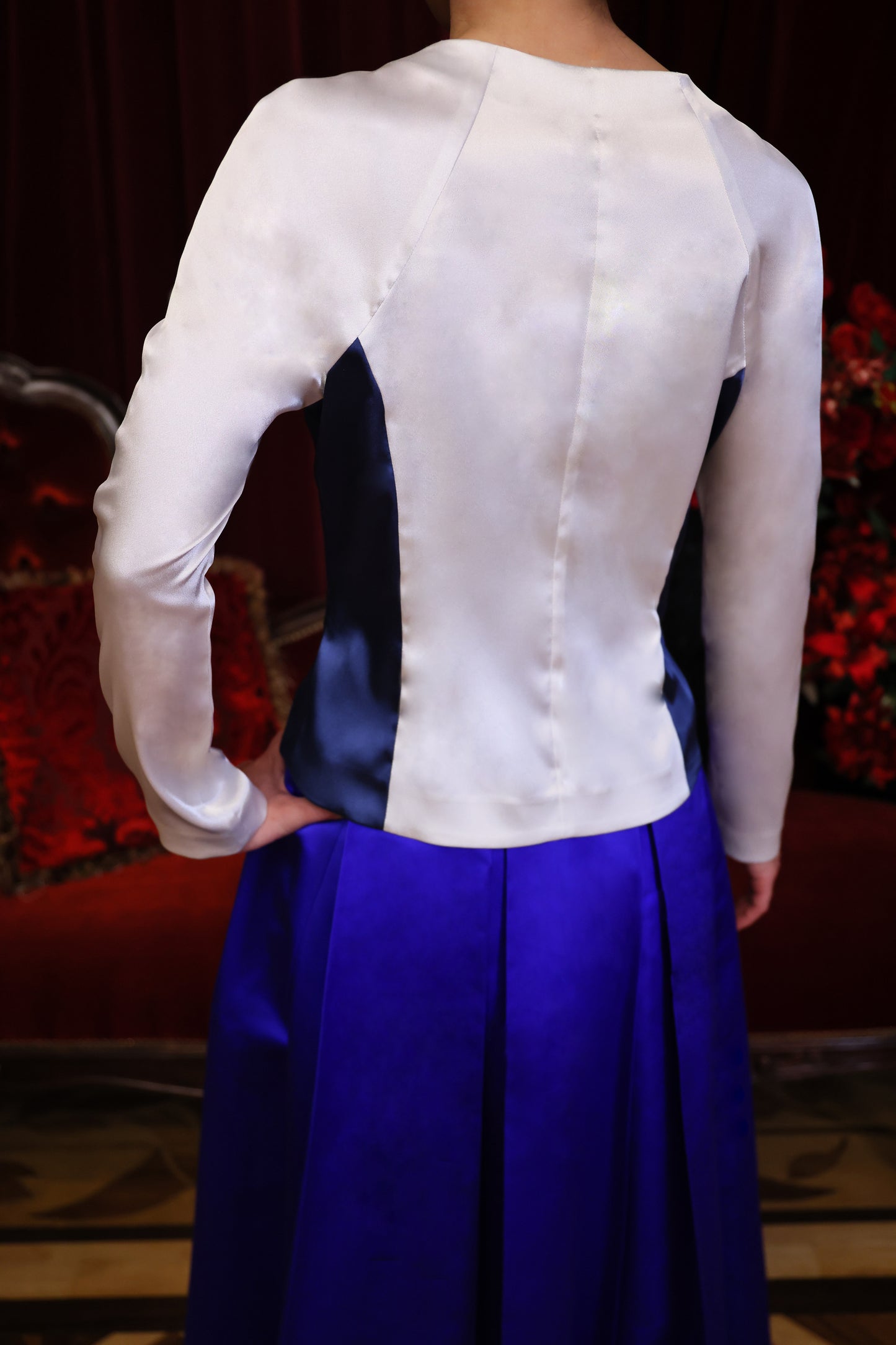 【ブラウス】神秘の聖水