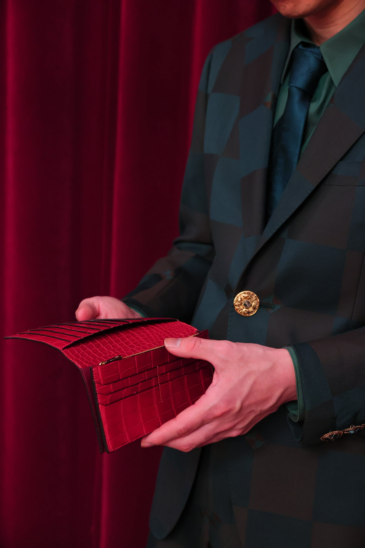 【クロコダイルウォレット】ミヴァン